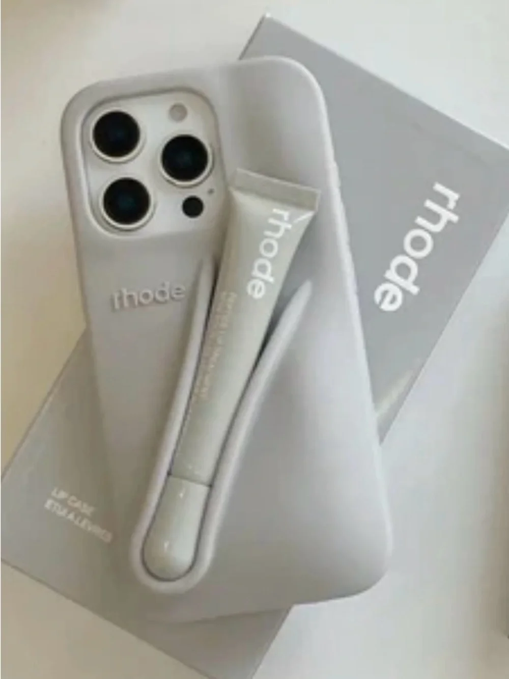 RHODE Lip Case Phone Cover in Light Gray